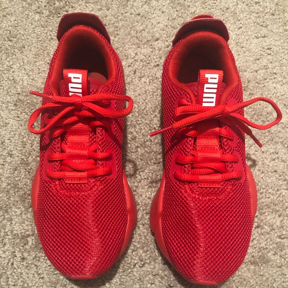 Used Puma Boys 4.5 Shoes